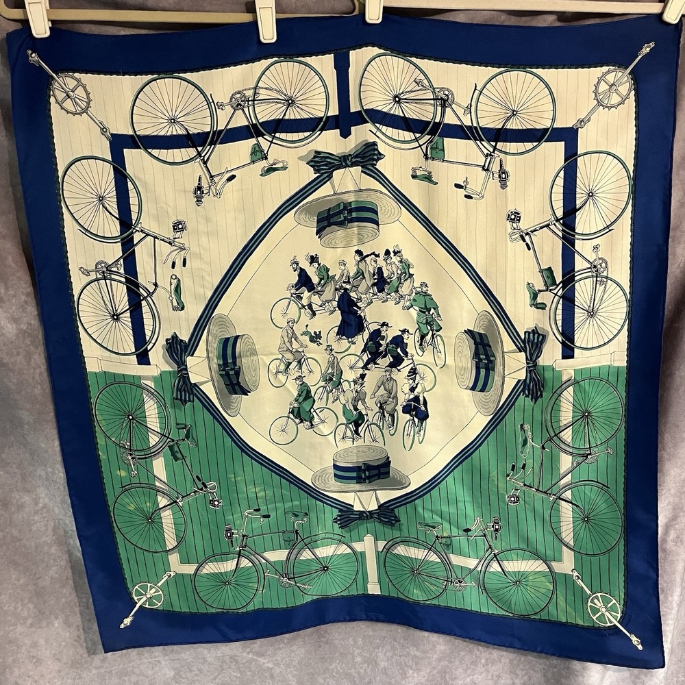 Hermes Paris Vintage 100% Silk Les Becanes Scarf Timeless‎ Luxurious Blue Green